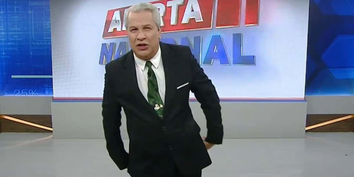 Sikêra Jr. no Alerta Nacional (Foto: Reprodução / RedeTV!)