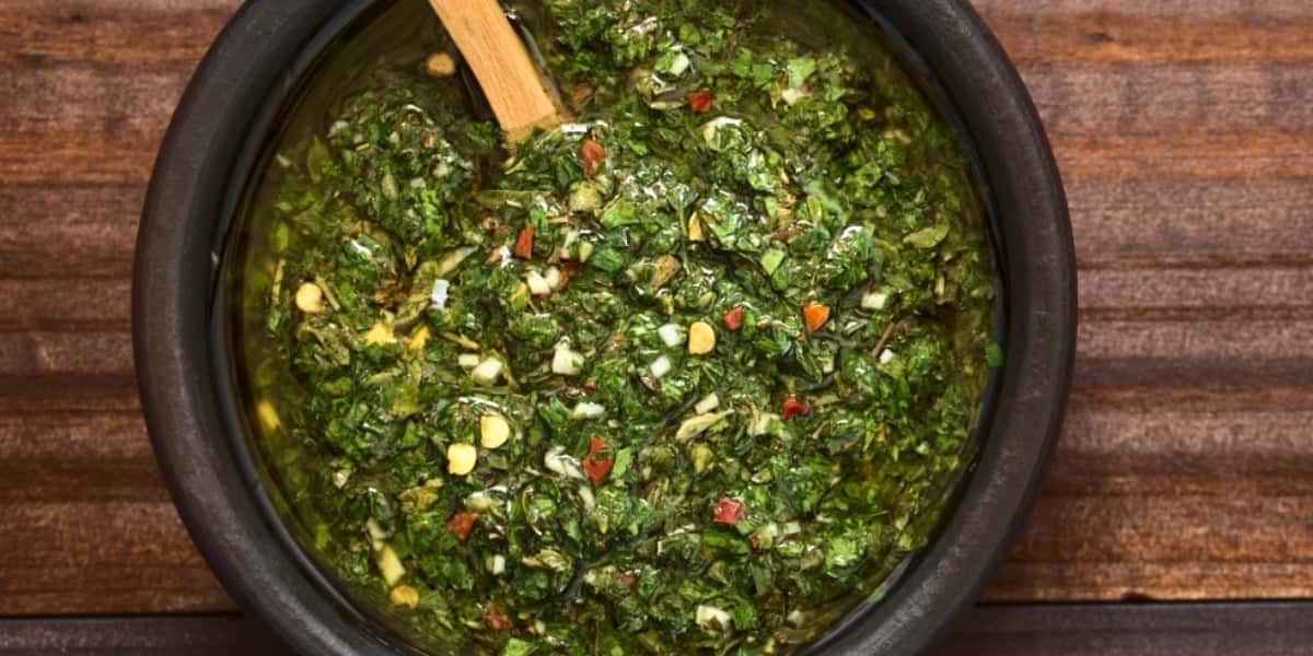 Ana Maria Braga prepara molho de chimichurri no Mais Você de hoje (Foto: Reprodução)
