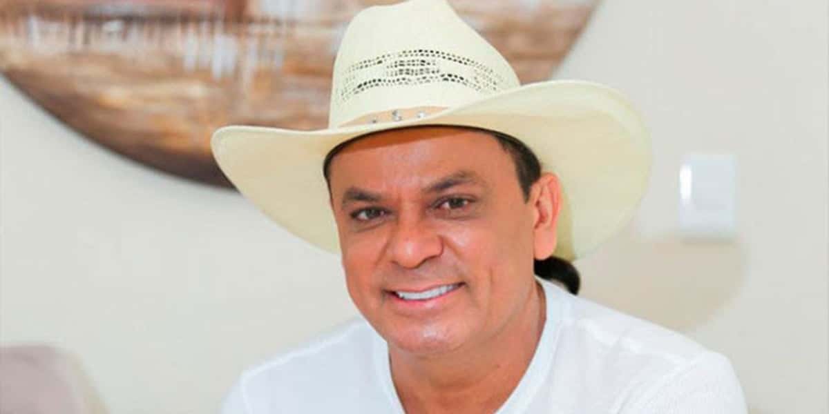 Frank Aguiar mudou nome artístico para Frank Aguiar (Foto: Reprodução)