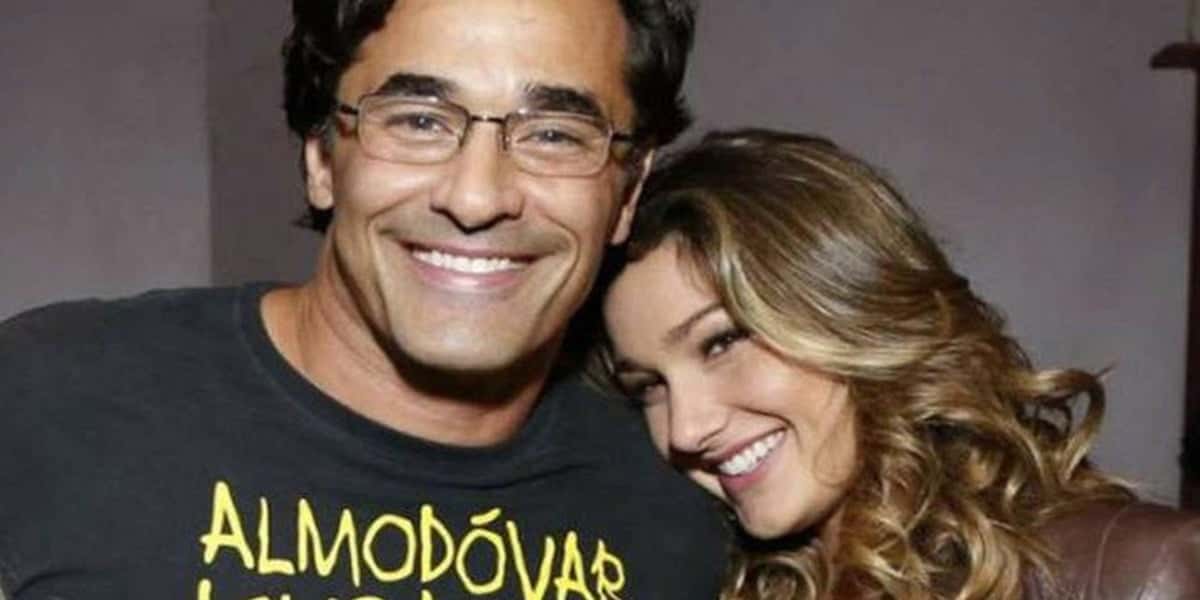 Sasha vai ao hospital, abraça Luciano Szafir com todas às forças (Foto: Reprodução)
