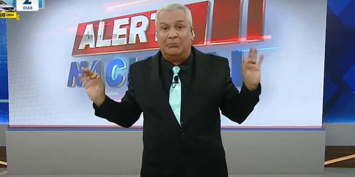 Sikêra Jr detontou Xuxa no Alerta Nacional (Foto: Reprodução / RedeTV!)