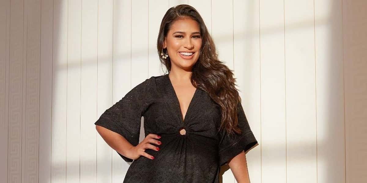 A cantora Simone da dupla com Simaria, revela quantos quilos ganhou após gravidez (Foto: Reprodução/Instagram)