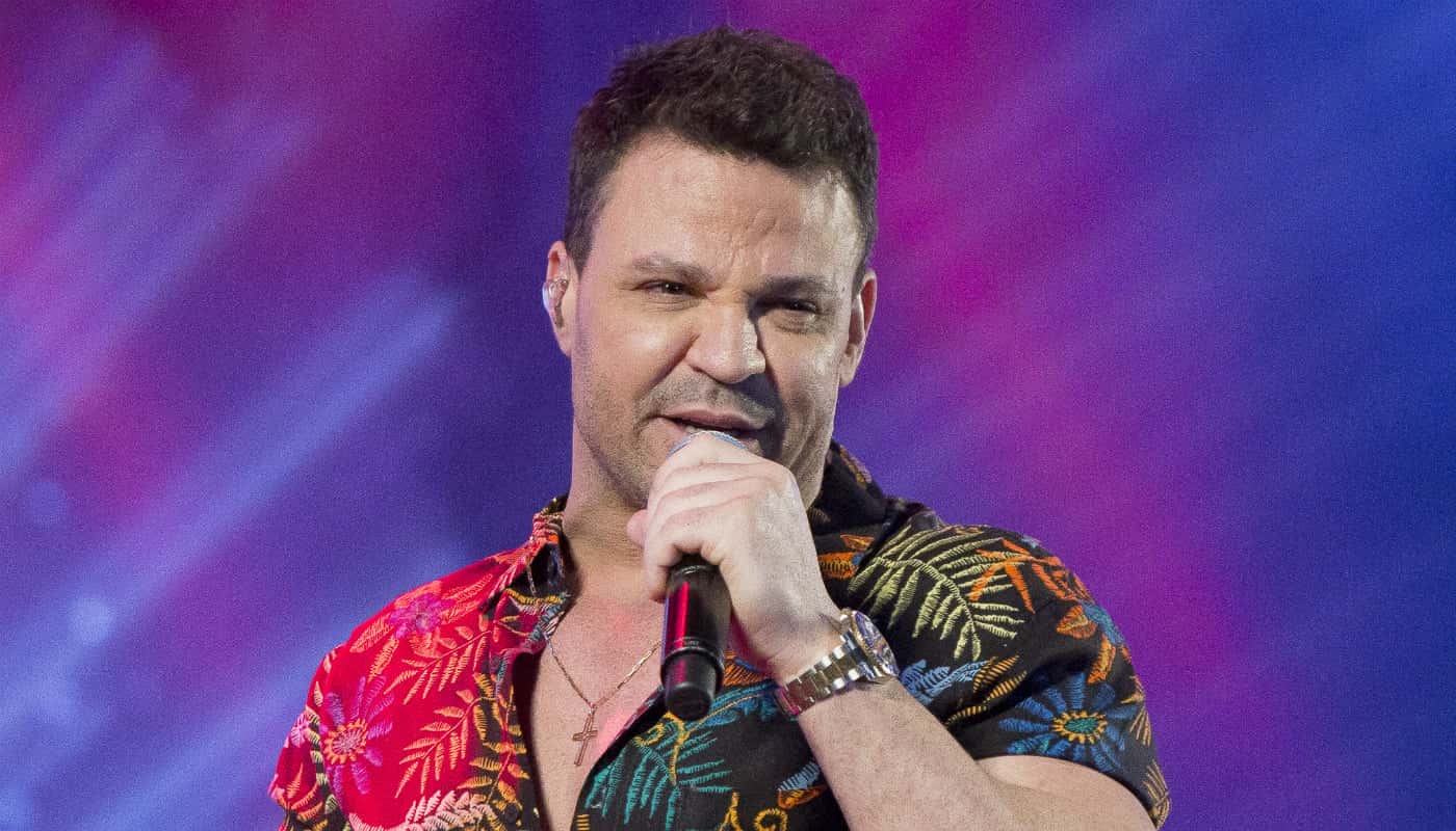 Eduardo Costa está vivendo um relacionamento às escondidas com uma PM (Foto: Divulgação)
