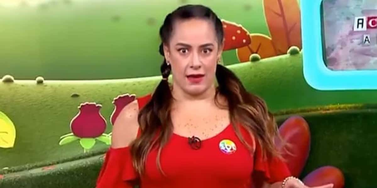 Silvia Abravanel comanda o Hoje em Dia no SBT (Foto: Reprodução)