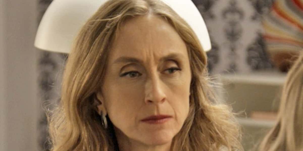 Vitória arma plano para separar Felipe e Shirlei em Haja Coração (Foto: Reprodução)
