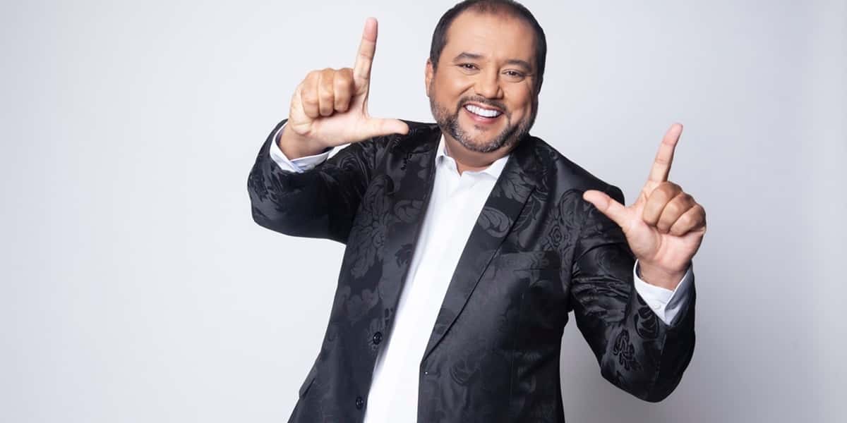 Na disputa por audiência, Geraldo Luís levou uma verdadeira surra de Ratinho (Foto: Reprodução / Record)