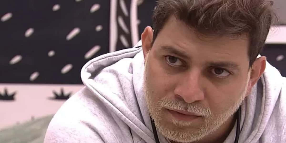 Caio Afiune revelou supostos sintomas da Covid-19 no "BBB 21" (Foto: Reprodução / TV Globo)