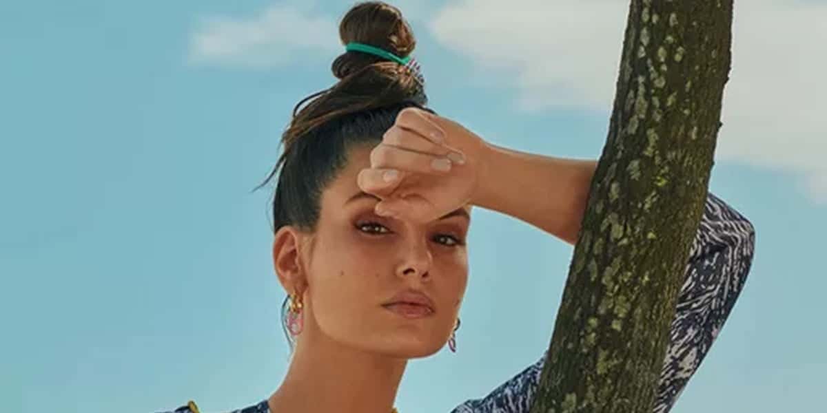 Camila Queiroz usou rede social para lamentar perda de pet (Foto: Reprodução)