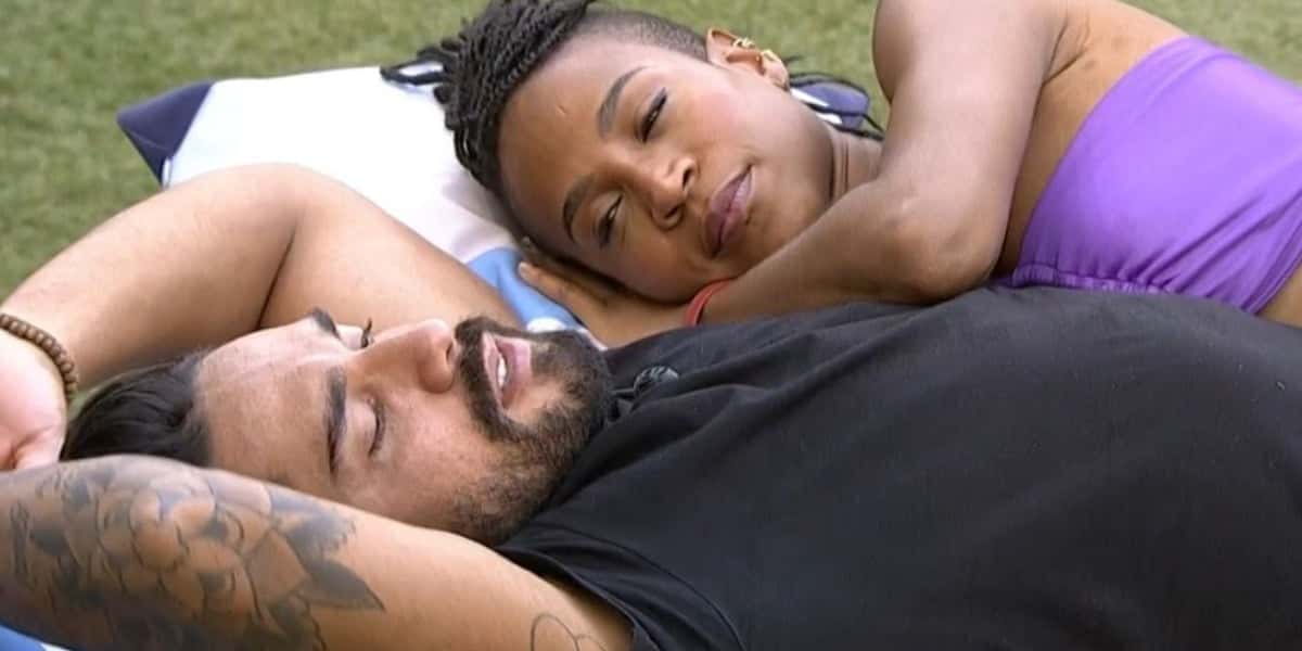 Karol Conká e Arcrebiano no BBB 21 (Foto: Reprodução)