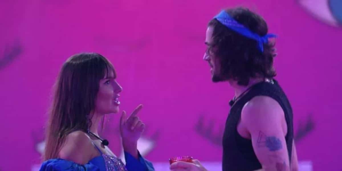 BBB21: Thaís Braz não consegue esconder ciúmes de Fiuk com Sarah - Foto: Reprodução/ TV Globo