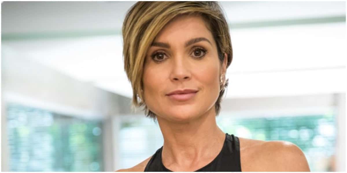 Flávia Alessandra apareceu com uma combição perfeita seu visual ousado e uma produção artística(Foto:Reprodução)