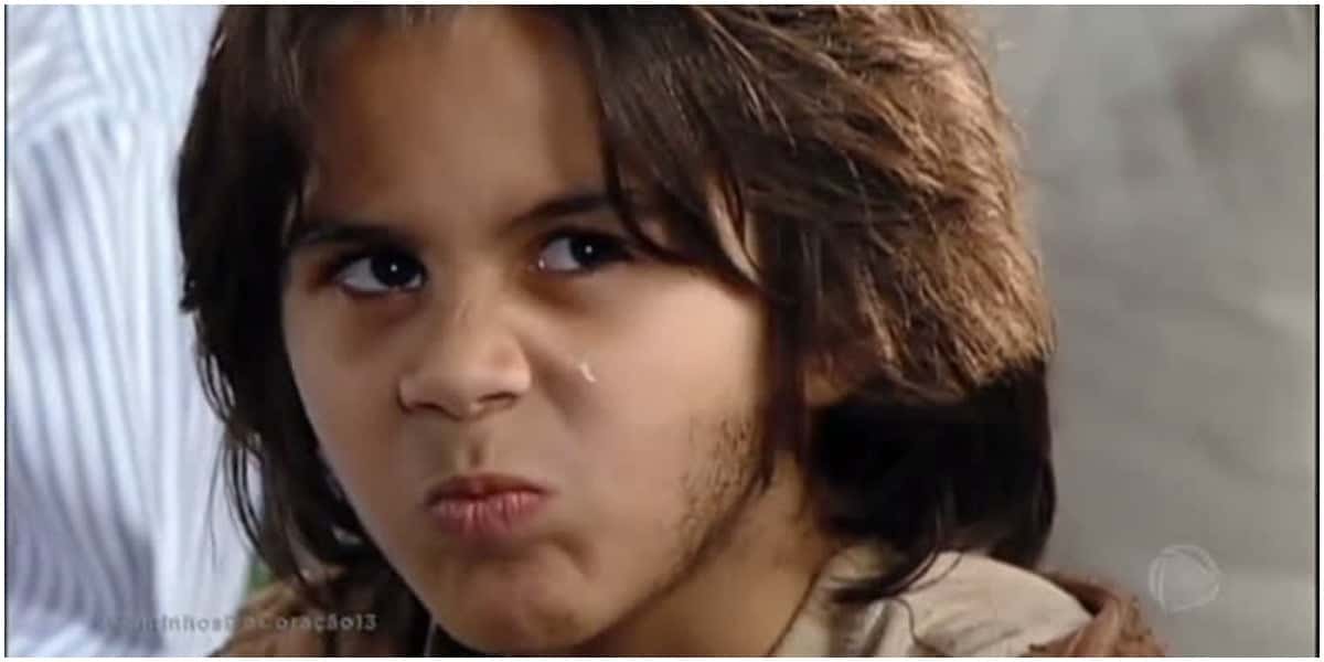 Cássio Ramos interpretou menino Vavá em cena da novela Os Mutantes - Foto: Reprodução