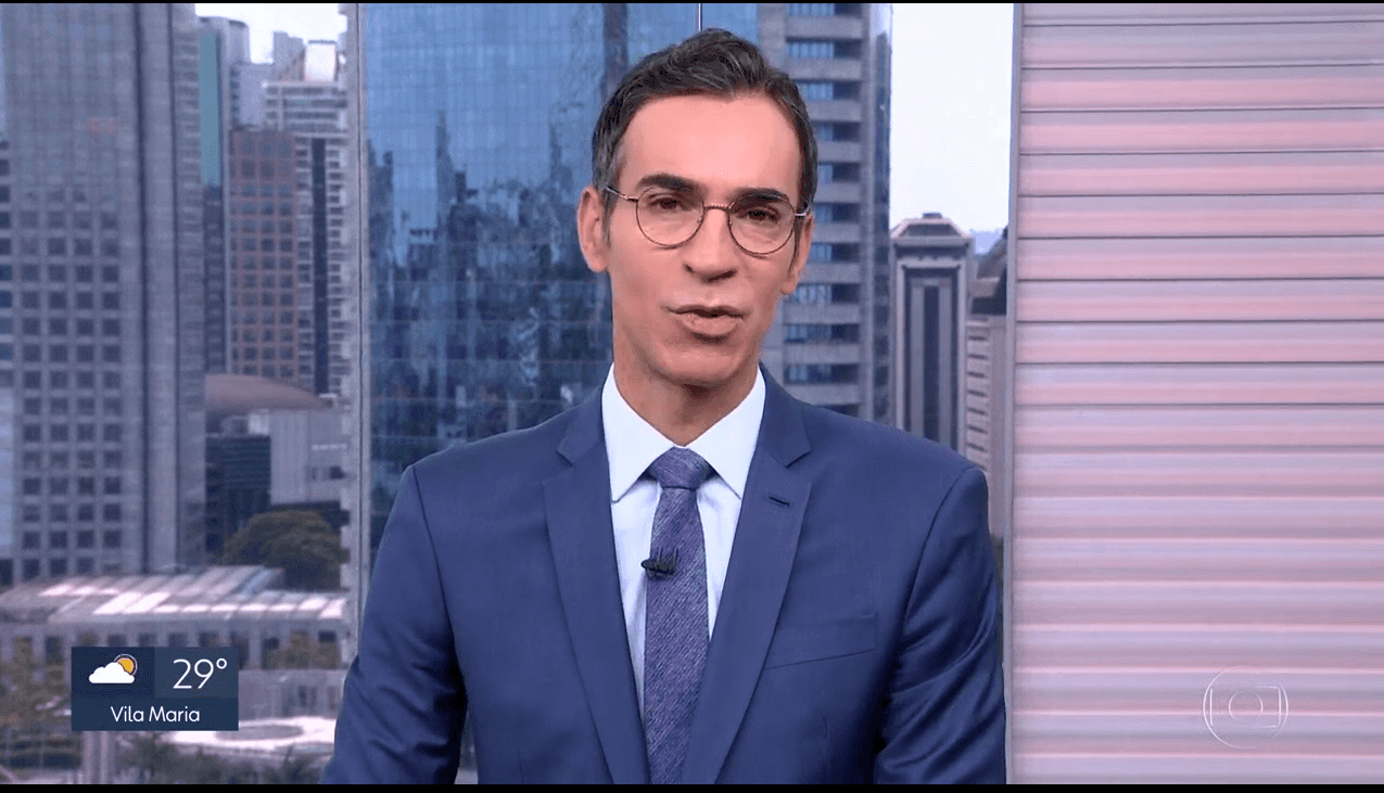 César Tralli soltou os cachorros na Globo (Foto: Reprodução)