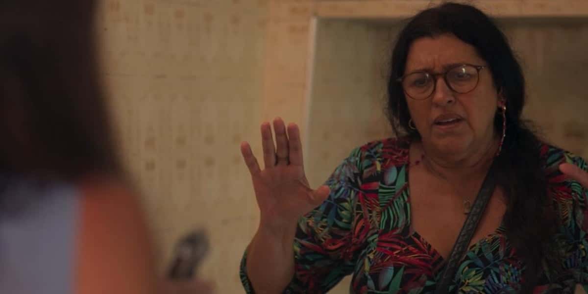 Thelma, mais doida do que nunca, sequestrou Lurdes em Amor de Mãe e fez a novela ir às alturas em audiência no Ibope (Foto: Reprodução / TV Globo)