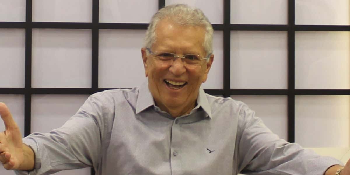 Carlos Alberto de Nóbrega, do SBT, receberá alta em breve (Foto: Divulgação)