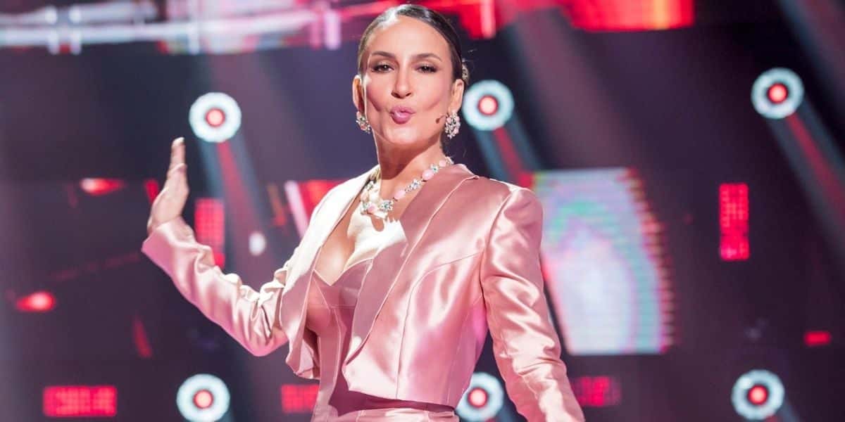 Cláudia Leitte está de volta ao The Voice Brasil na Globo (Foto: Reprodução / Globo)