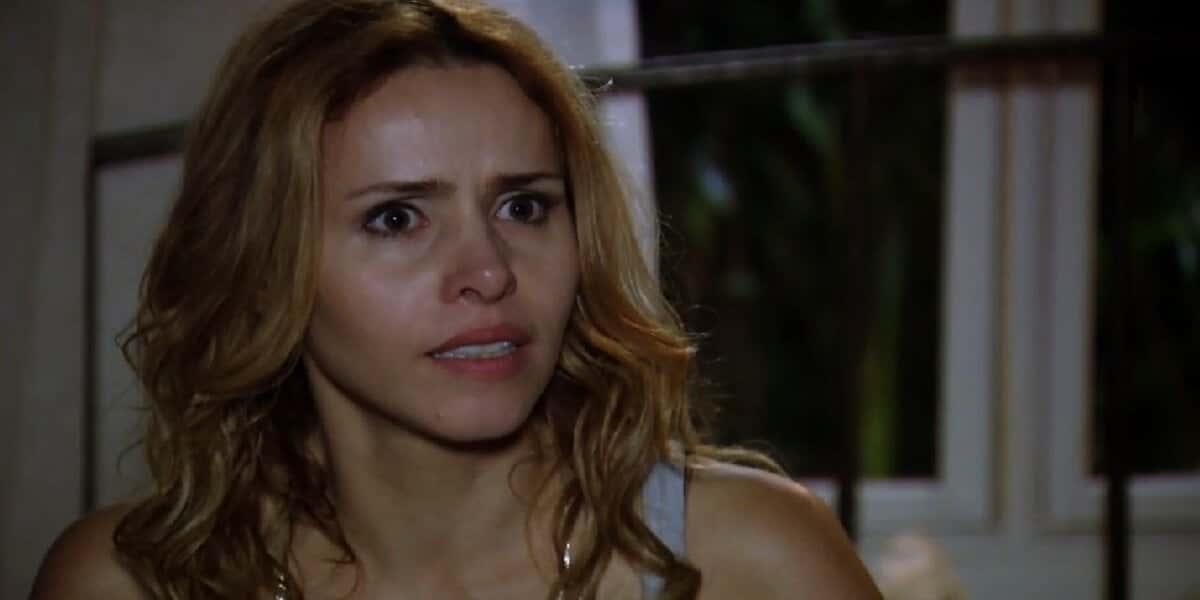 Celina (Leona Cavalli) fica pasma com o marido em A Vida da Gente (Foto: Reprodução/Globo)