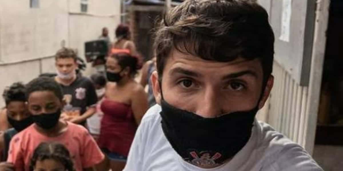 Ex-BBB Felipe Prior é multado após fazer doações (Foto: Reprodução)