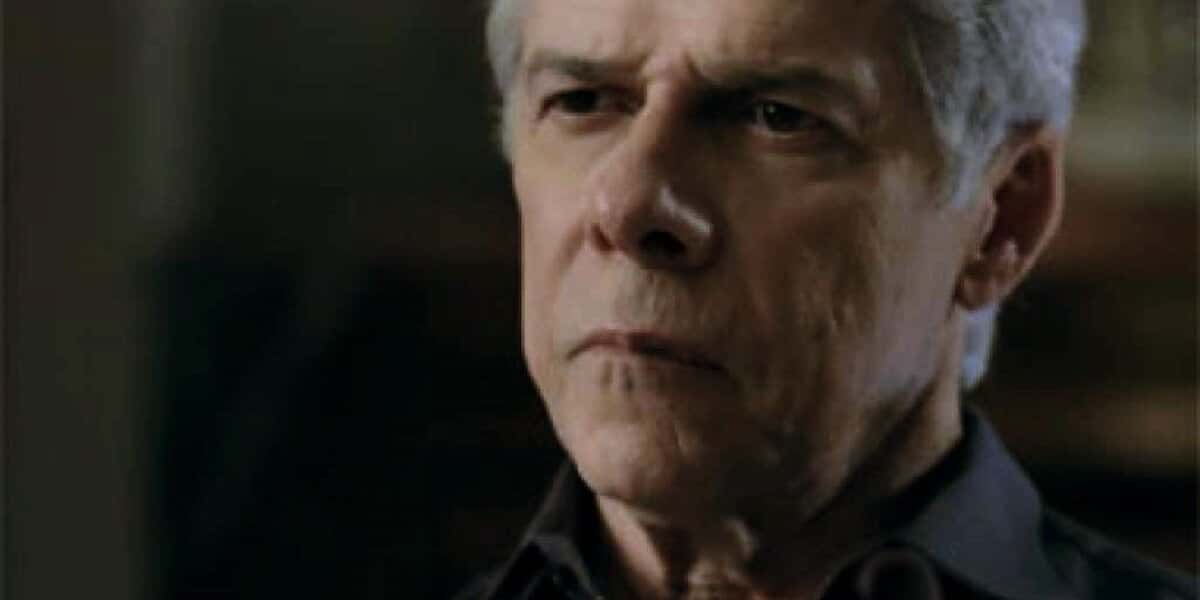 Claúdio (José Mayer) vai se ferrar com a artimanha de Téo (Paulo Betti) em Império (Foto: Reprodução/Globo)