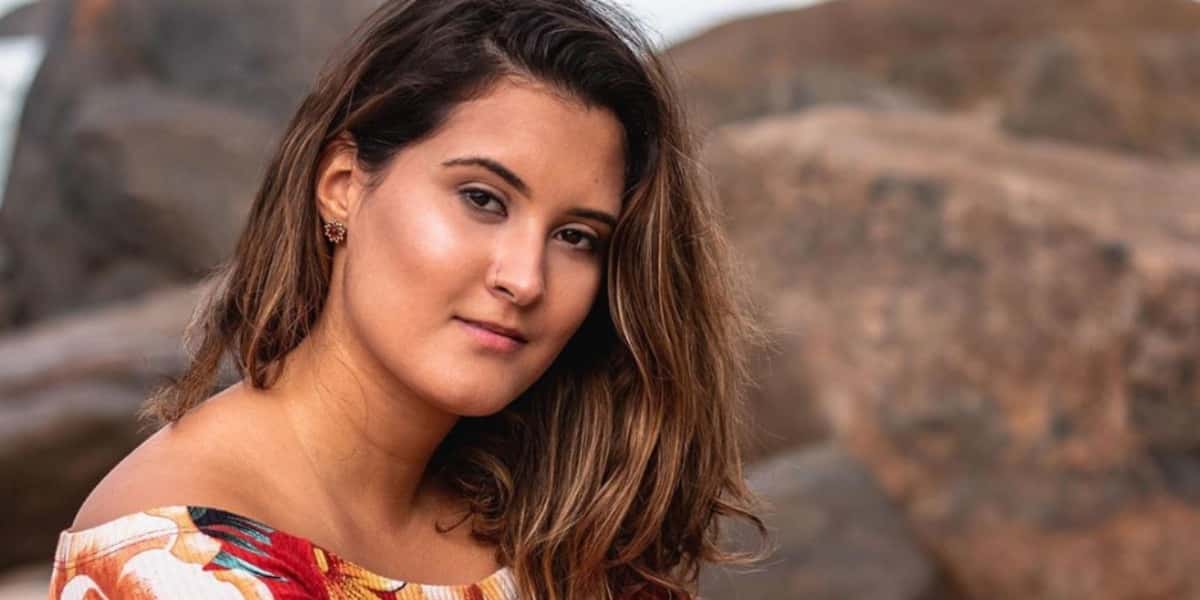 Bia Bonemer arranca tudo e mostra demais (Foto: Reprodução)