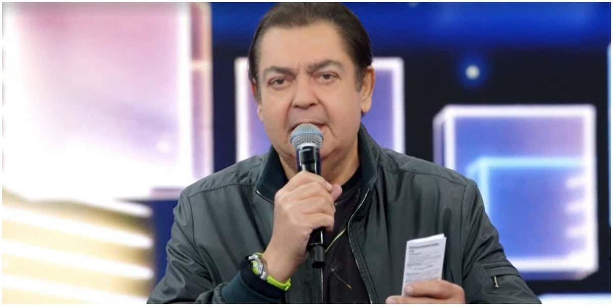 Faustão anunciou saída de Arthur Aguiar