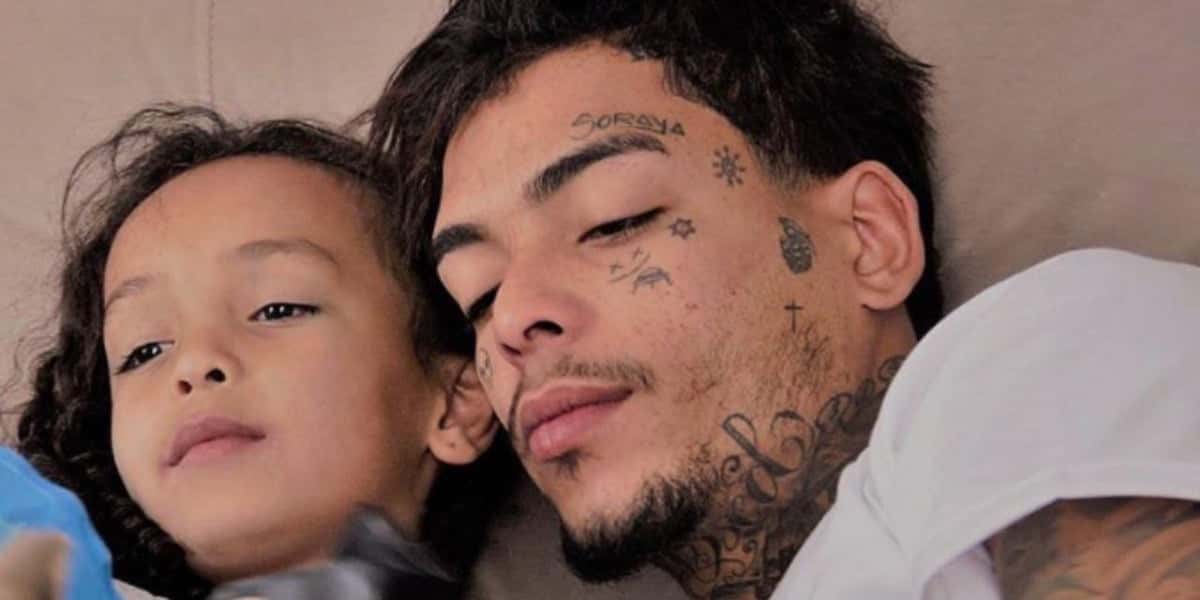 Mc Kevin e sua filha (Foto: Reprodução)