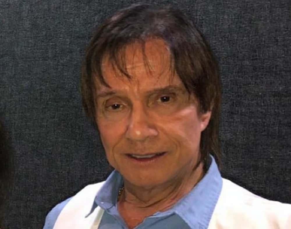 http://tvfoco.uai.com.br/wp-content/uploads/2015/05/Daniela-Mercury.jpg