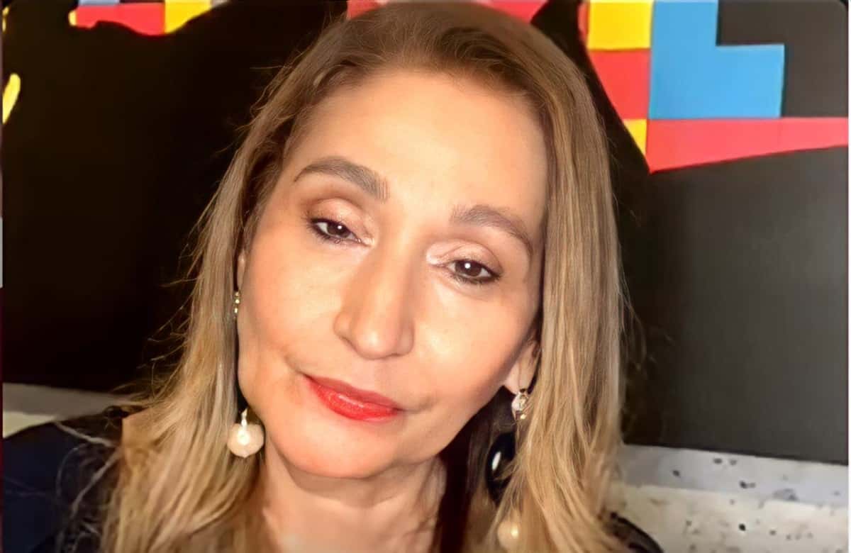 http://tvfoco.uai.com.br/wp-content/uploads/2015/05/Daniela-Mercury.jpg