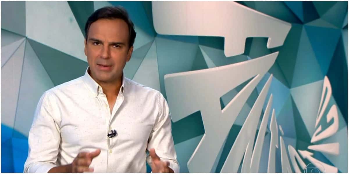 Tadeu Schmidt adiantou notícias do Fantástico ontem