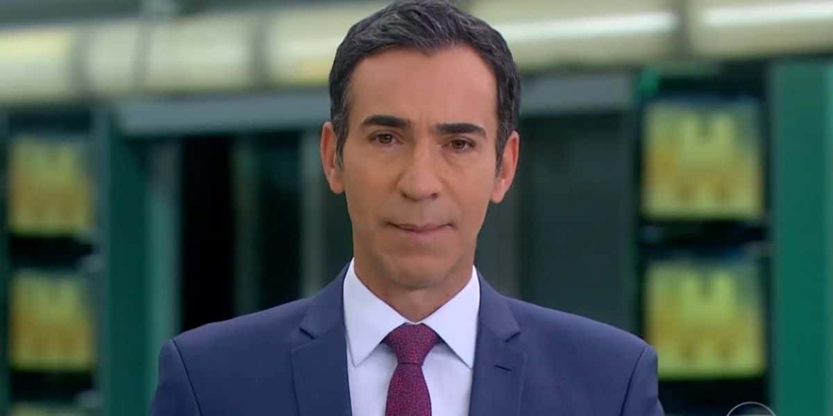 César Tralli tem visto a Record crescer e bater a audiência do Jornal Hoje (Reprodução)