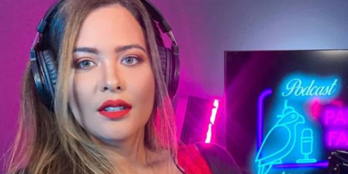 Geisy Arruda se exibiu em clique ousado e deixou parte íntima explodindo (Foto: Reprodução)