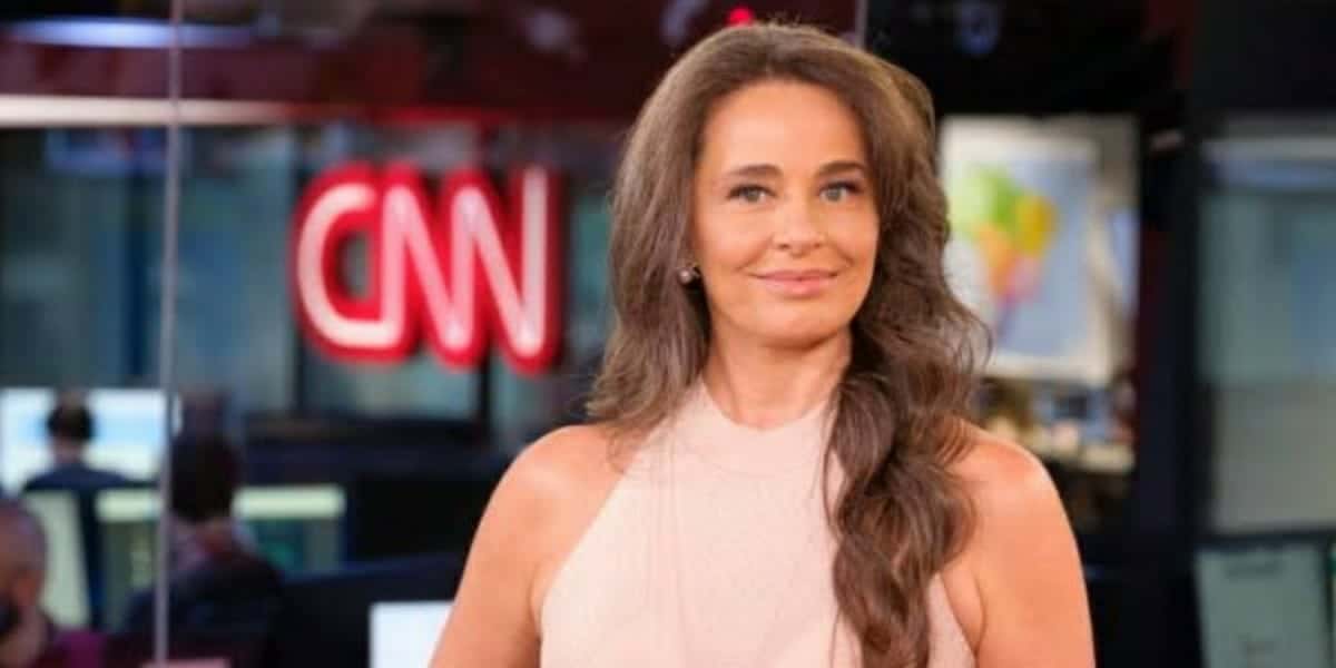 Carla Vilhena assinou com a CNN Brasil em 2020 (Foto: Reprodução)