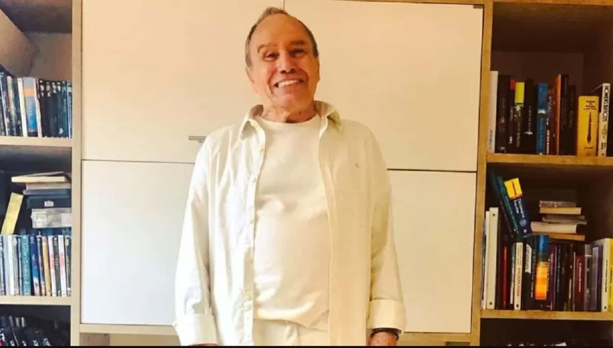 Stênio Garcia foi hospitalizado por conta de uma trombose (Foto: Reprodução)