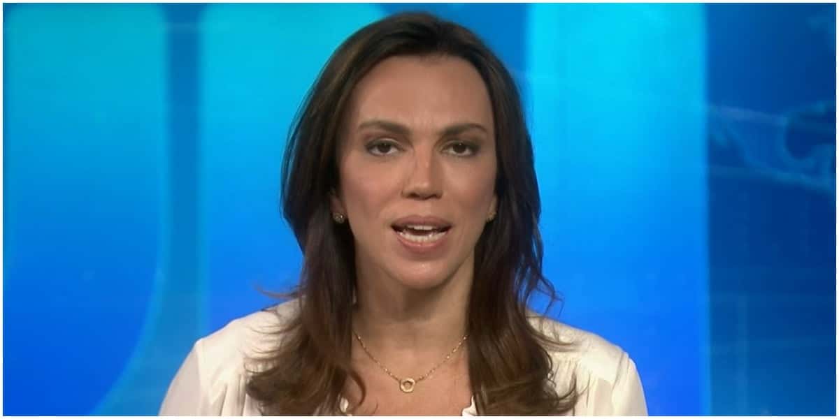 Ana Paula Araújo no comando do Jornal Nacional (Foto: Reprodução)