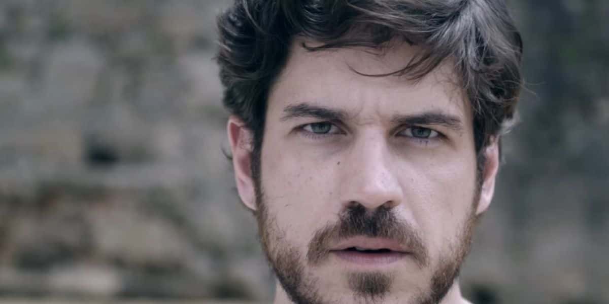 Marco Pigossi em Cidade Invisível, da Netflix (Reprodução)