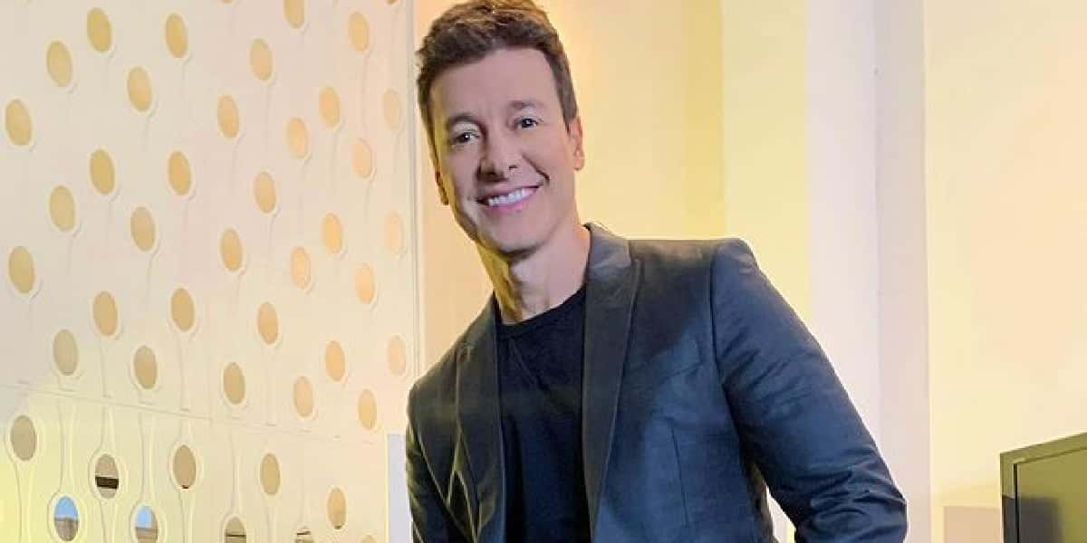 Rodrigo Faro escalou estrela da Globo para tentar salvar audiência de seu programa com novo quadro (Foto: Divulgação)