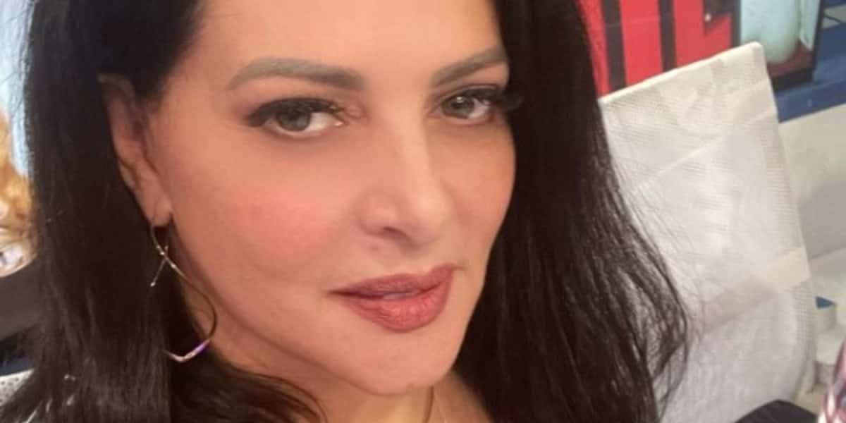 Sonia Lima tem namoro com "novinho" exposto (Foto: Reprodução)