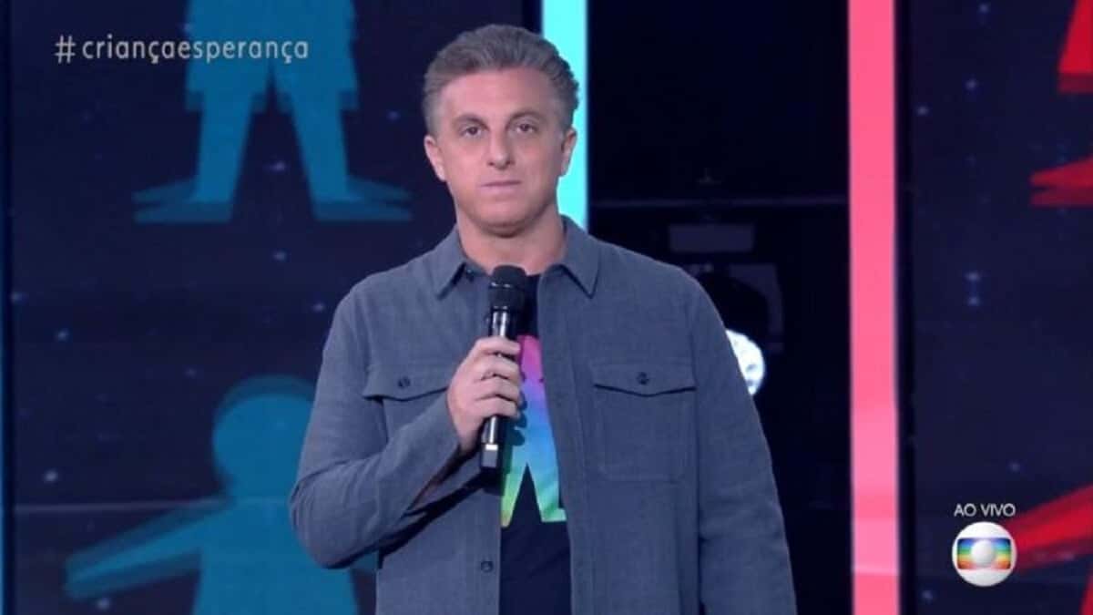 Luciano Huck foi "obrigado" a aceitar o Show dos Famosos na Globo (Foto: Reprodução)