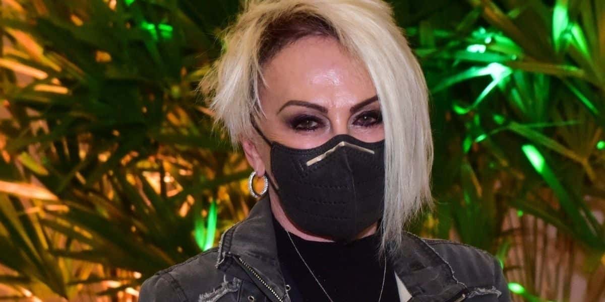Ana Maria Braga na exposição 'Filhos de Estimação' (Foto: AGNews)