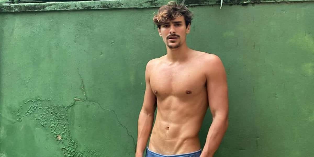 O ator Bruno Montaleone. (Foto: Reprodução/Instagram)