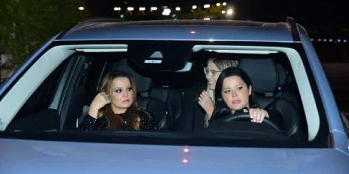 Maiara e Maraísa são flagradas entrando em motel com Marilia Mendonça (Foto: Divulgação/ Metrópoles)