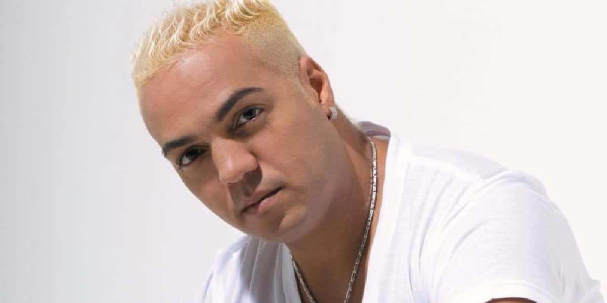 Belo curte lua de mel secreta (Foto: Divulgação)