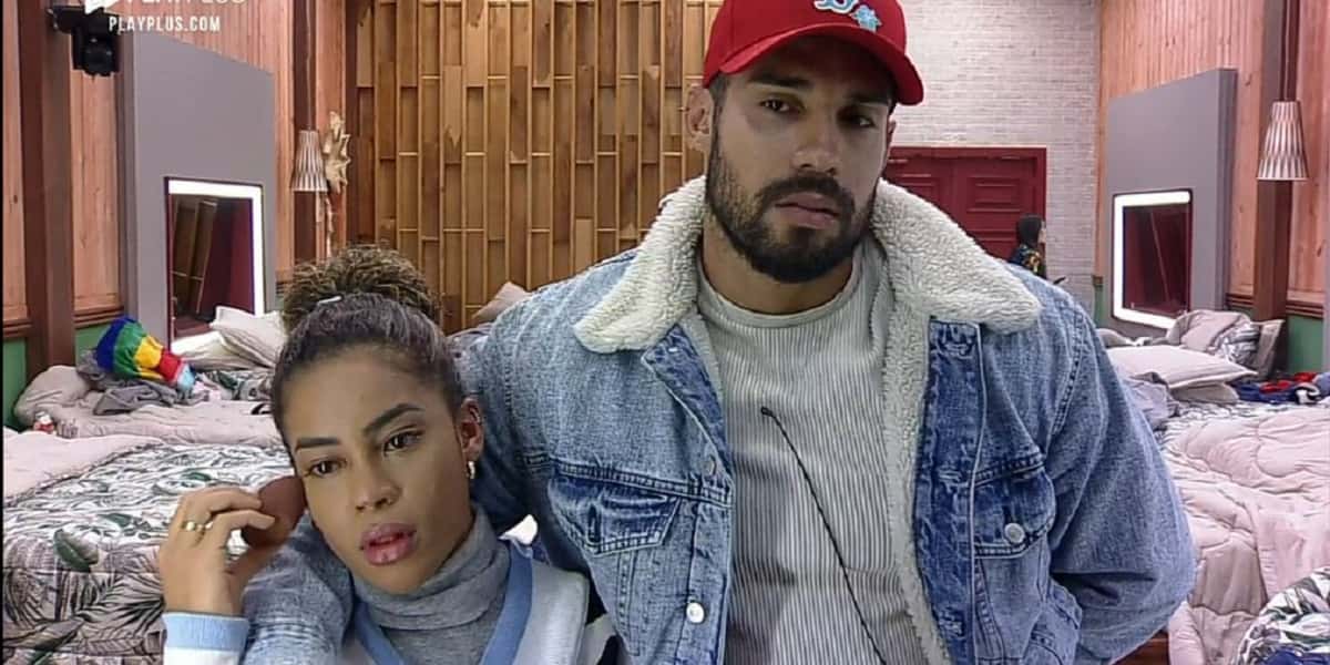 Em conversa com Sthe, Bil comenta que não está afim de se envolver (Foto: Reprodução/ Record TV)