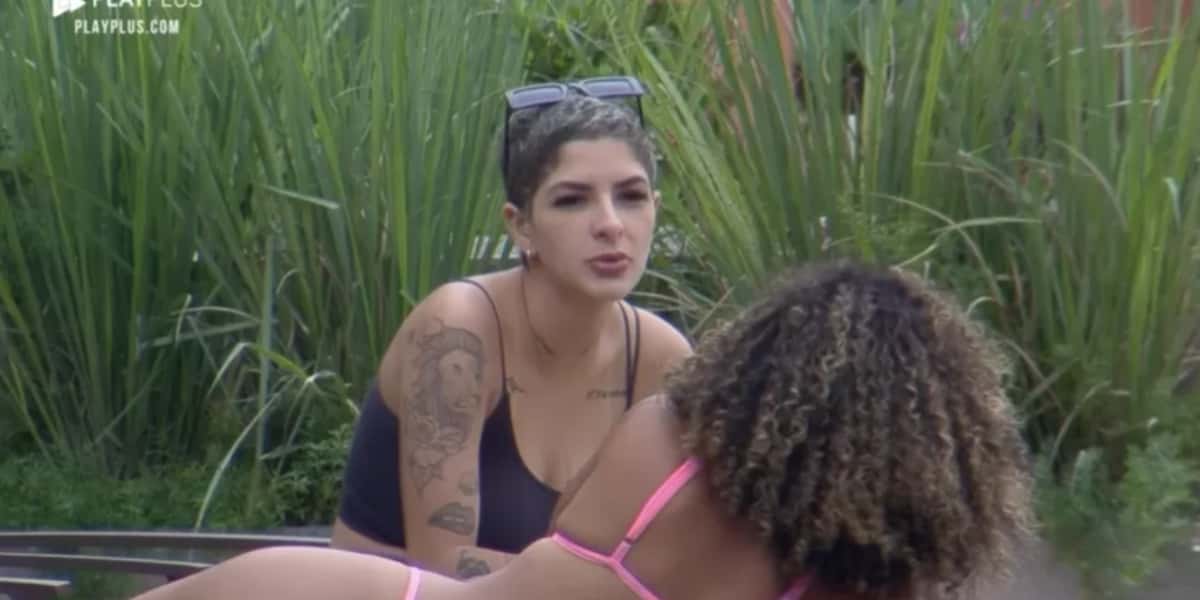 Lary e Sthe na "Fazenda 13" (Reprodução)