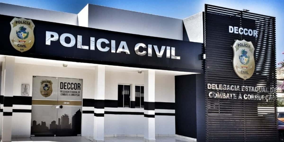 Cantor sertanejo soca a mulher e rasga orelha dela - Foto: Reprodução