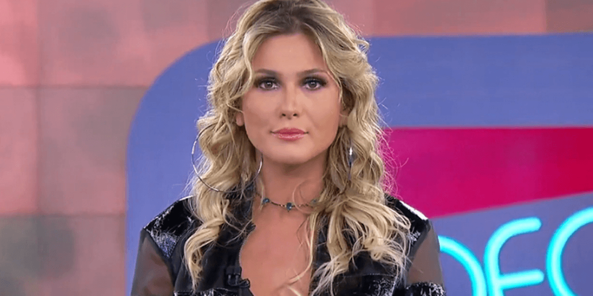 Lívia Andrade teve programa na Band cancelado antes da estreia (Foto: SBT)