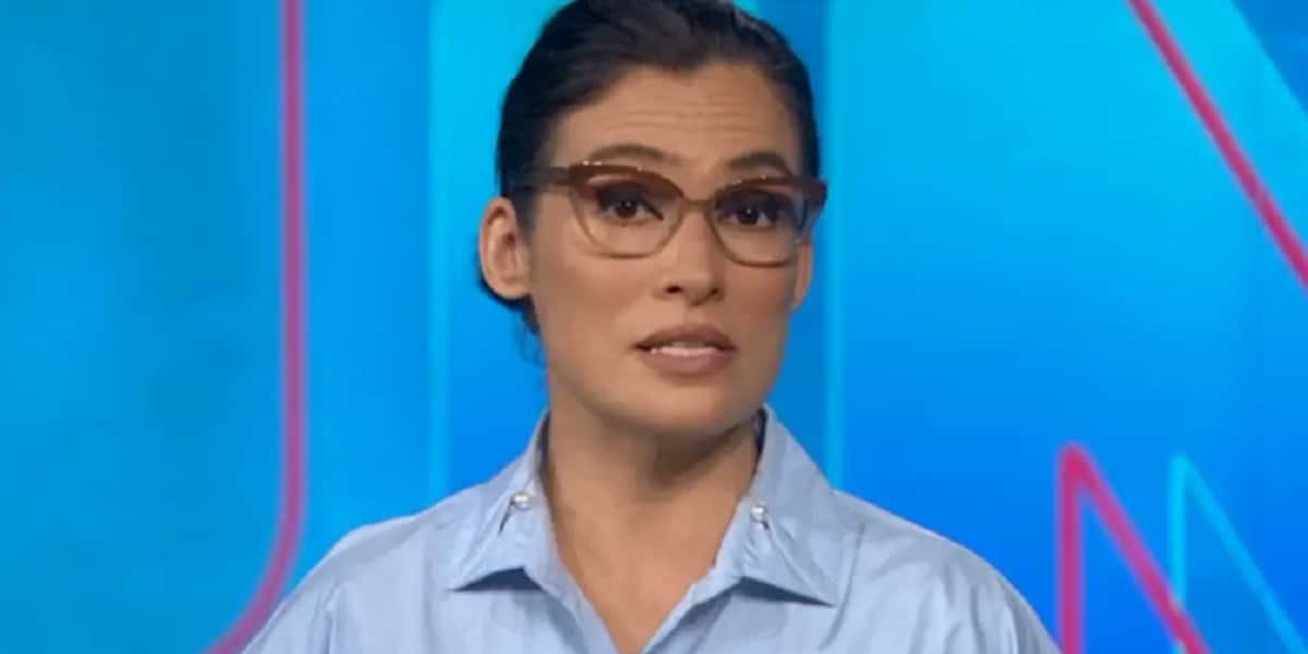 Renata Vasconcellos no "Jornal Nacional" (Foto: Reprodução/TV Globo)