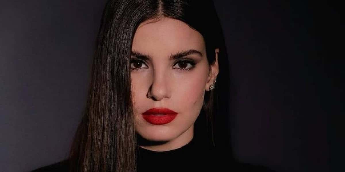 Camila Querioz foi atacada após deixar elenco de 'Verdades Secretas' (Foto: Divulgação)