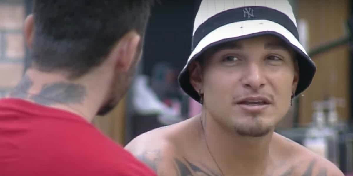 Rico Melquiades expôs encontro com MC Gui fora de A Fazenda 13 (Foto: Reprodução)