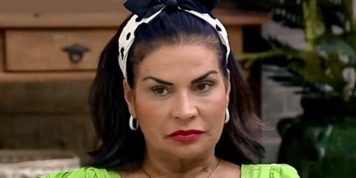 MC Gui e Valentina Francavilla criticaram Solange Gomes (Foto: Reprodução/ Record TV)